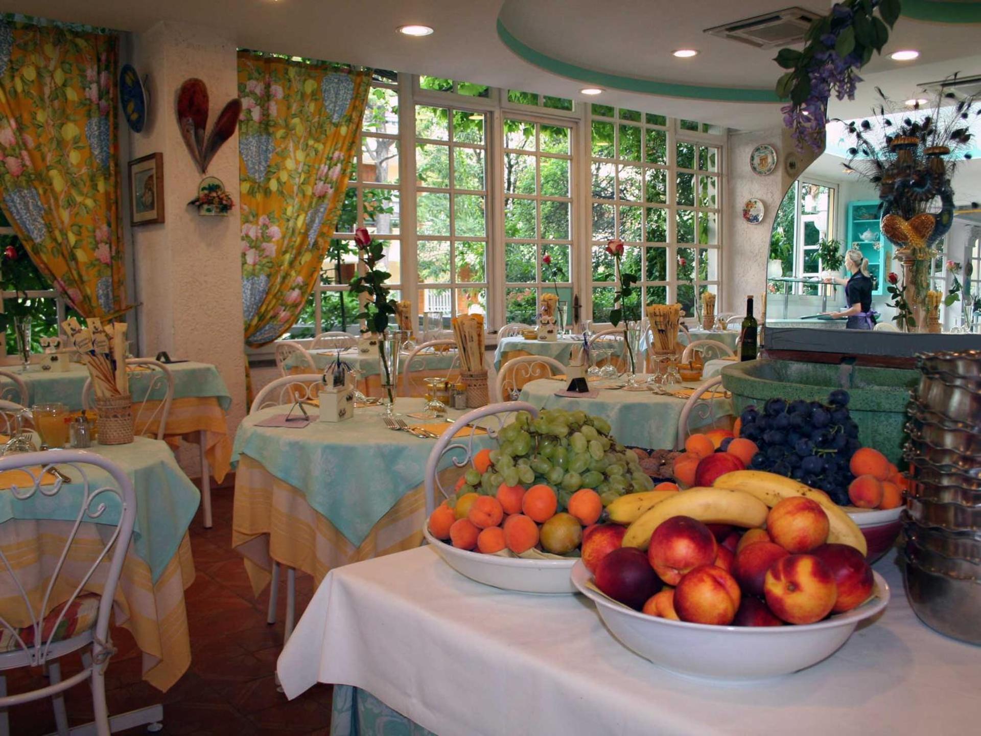 קאטוליקה Hotel Marconi מראה חיצוני תמונה